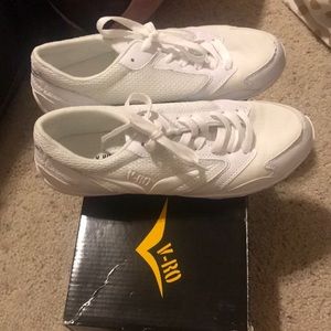 VRO CHEER SHOES